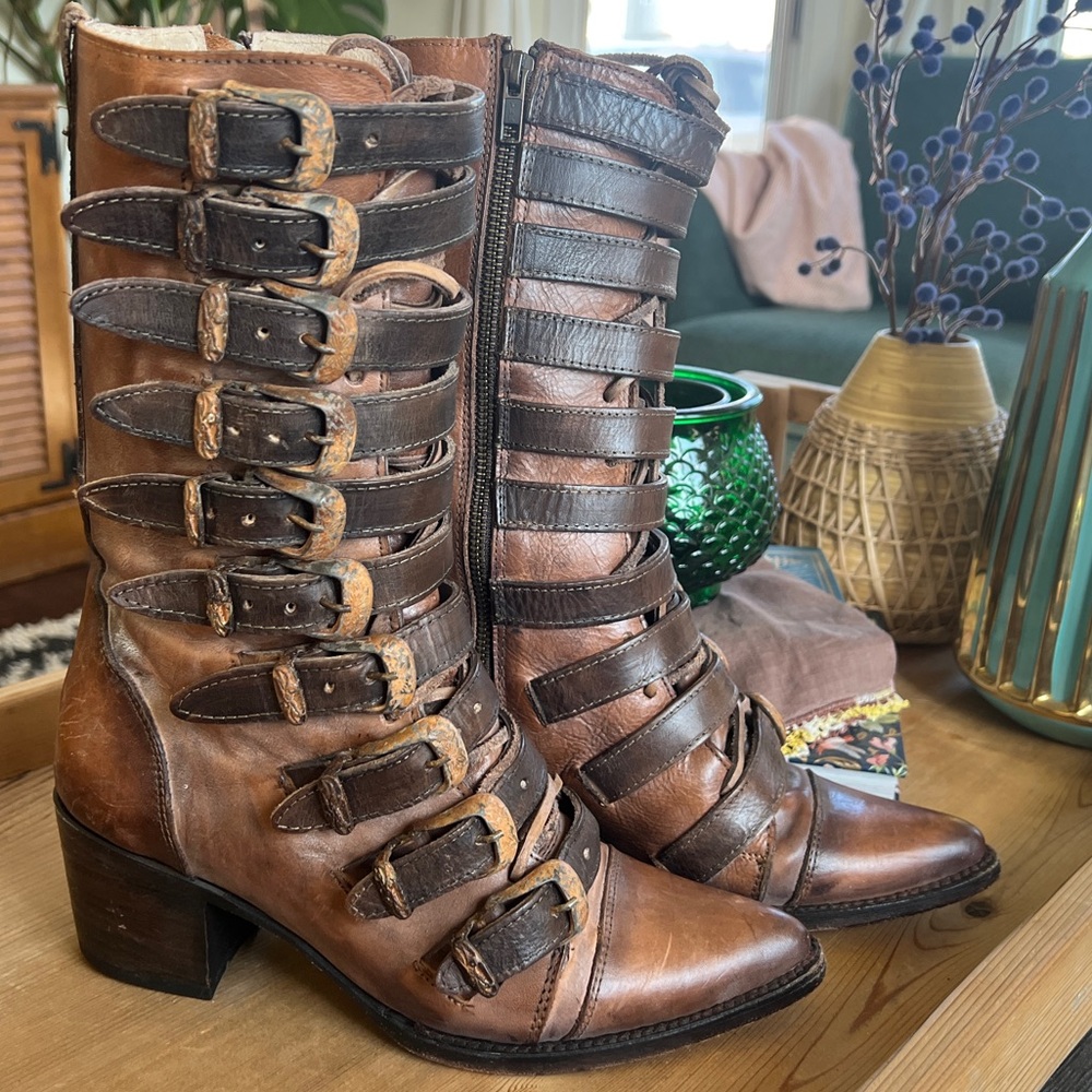Freebird by Steven Stoke Tan Brown Distressed Leather Buckle Boots 8 - Picture 11 of 16